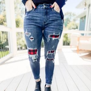 NWT Judy Blue Buffalo Plaid Patch Distressed Medium Wash Skinny Jeans Size 3/26